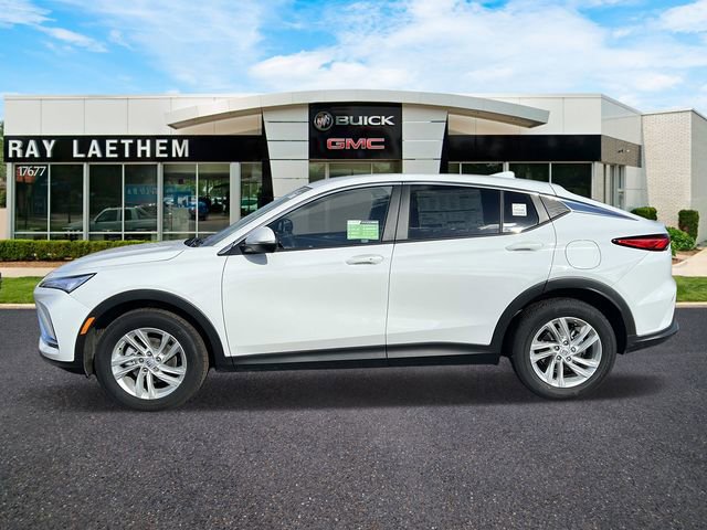 Used 2025 Buick Envista Preferred w/ Convenience I Package image 2