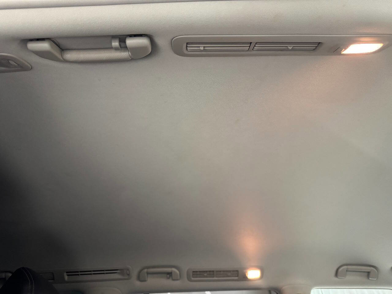 Used 2017 Nissan Armada SL image 43