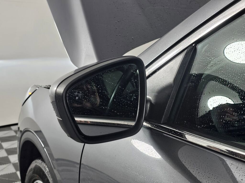 Used 2024 Ford Escape Platinum image 12