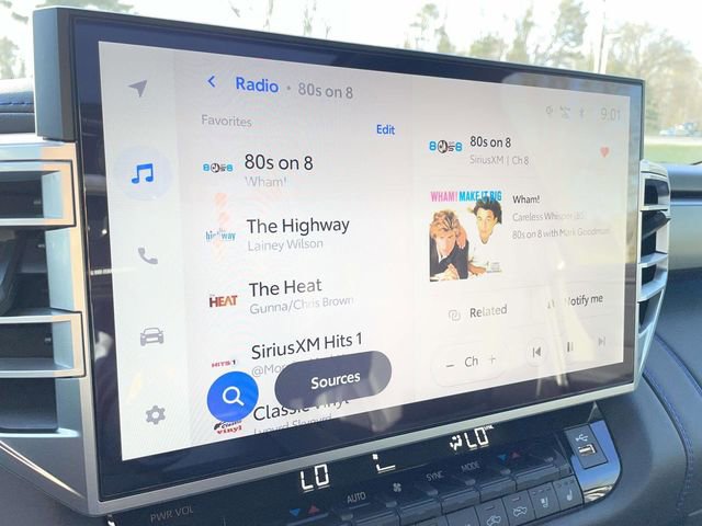 Used 2024 Toyota Tundra Platinum image 27