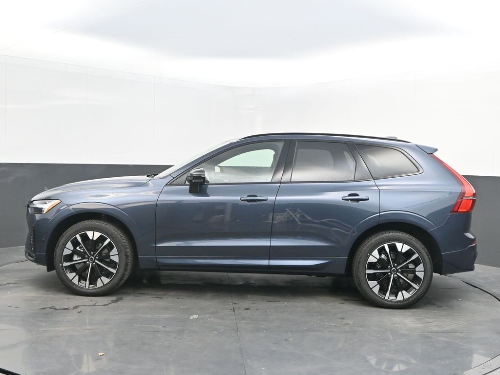 New 2026 Volvo XC60 B5 Plus w/ Protection Package Premier image 4