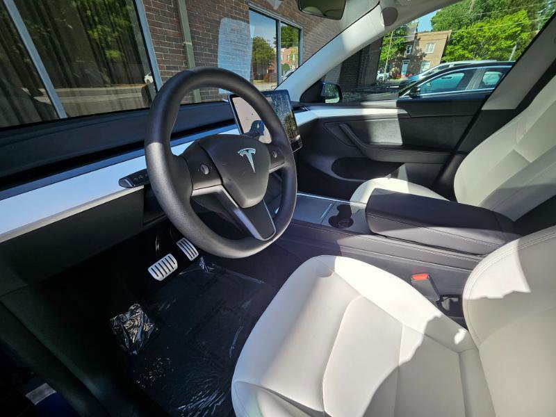 Used 2023 Tesla Model Y Performance AWD/4WD image 37