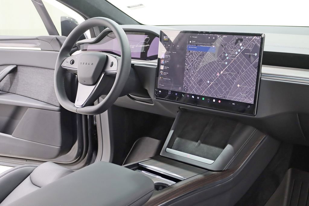 Used 2025 Tesla Model X AWD/4WD image 32
