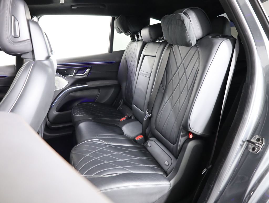 Used 2023 Mercedes-Benz EQS 580 4MATIC SUV w/ Exclusive Trim Package image 46