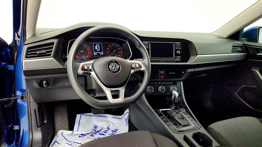 Used 2021 Volkswagen Jetta S w/ Driver Assistance Package FWD image 12