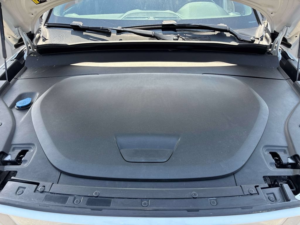 Used 2021 Volvo XC40 P8 Recharge w/ Advanced Package AWD/4WD image 9