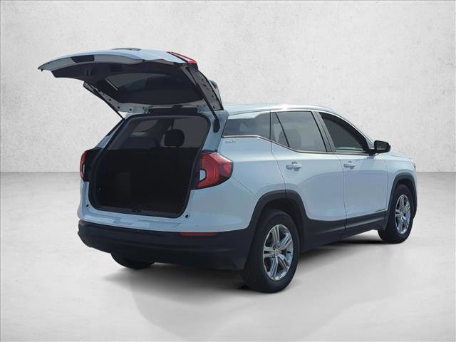 Used 2024 GMC Terrain SLE image 5