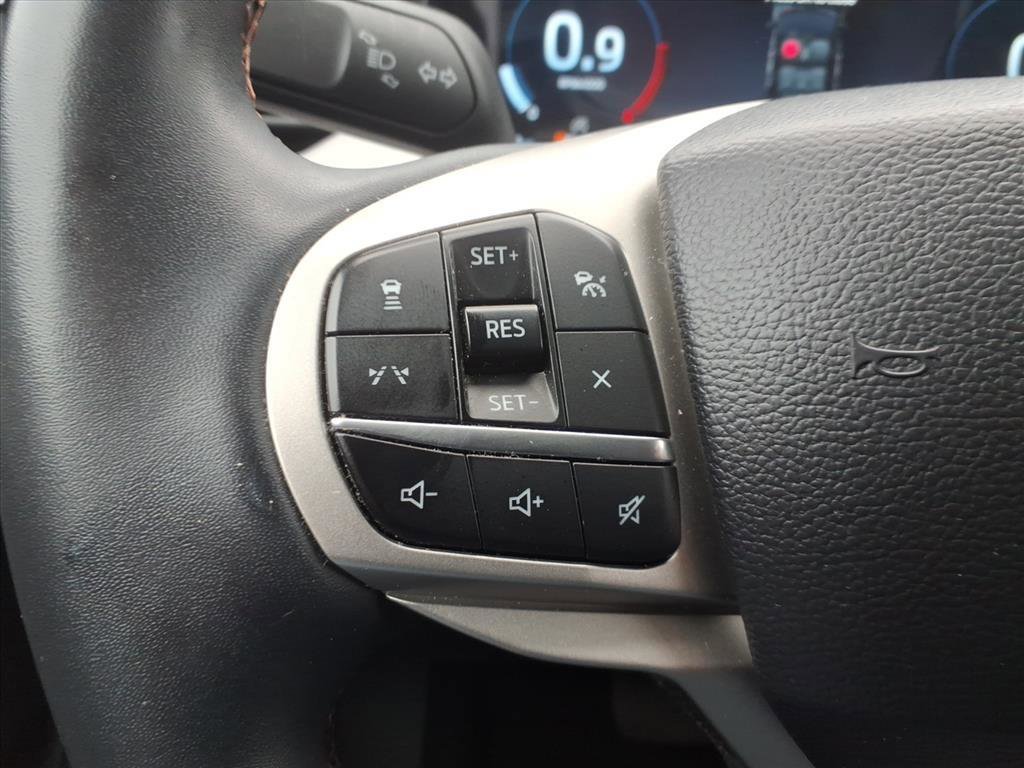 Used 2025 Ford Explorer Active image 16