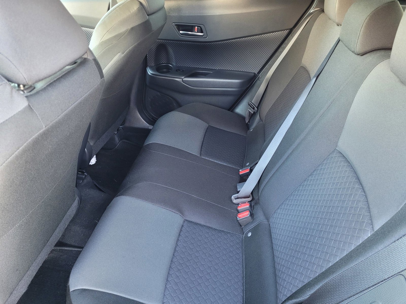 Used 2021 Toyota C-HR LE image 18