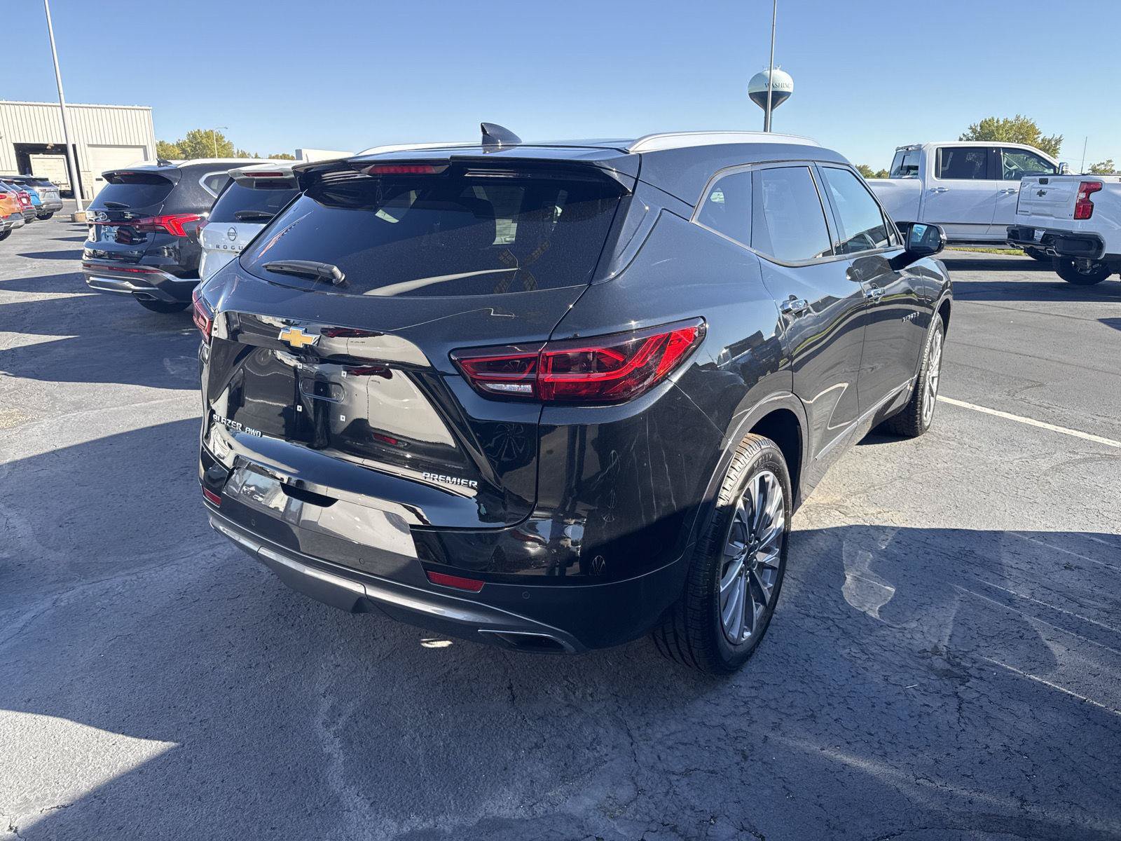 Used 2024 Chevrolet Blazer Premier w/ Driver Confidence II Package AWD/4WD image 4