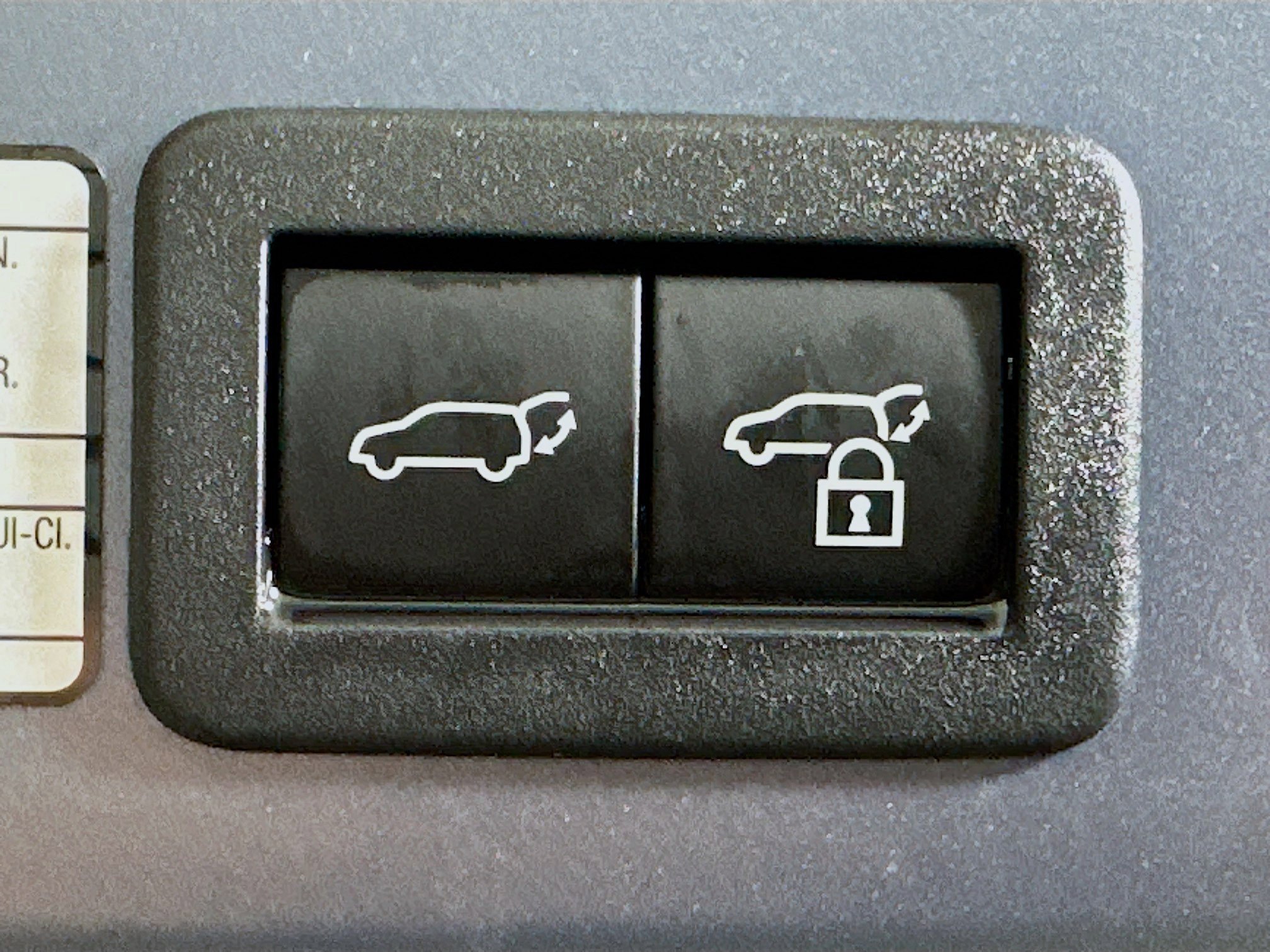 Used 2024 Toyota Corolla Cross XSE w/ Convenience Package image 30