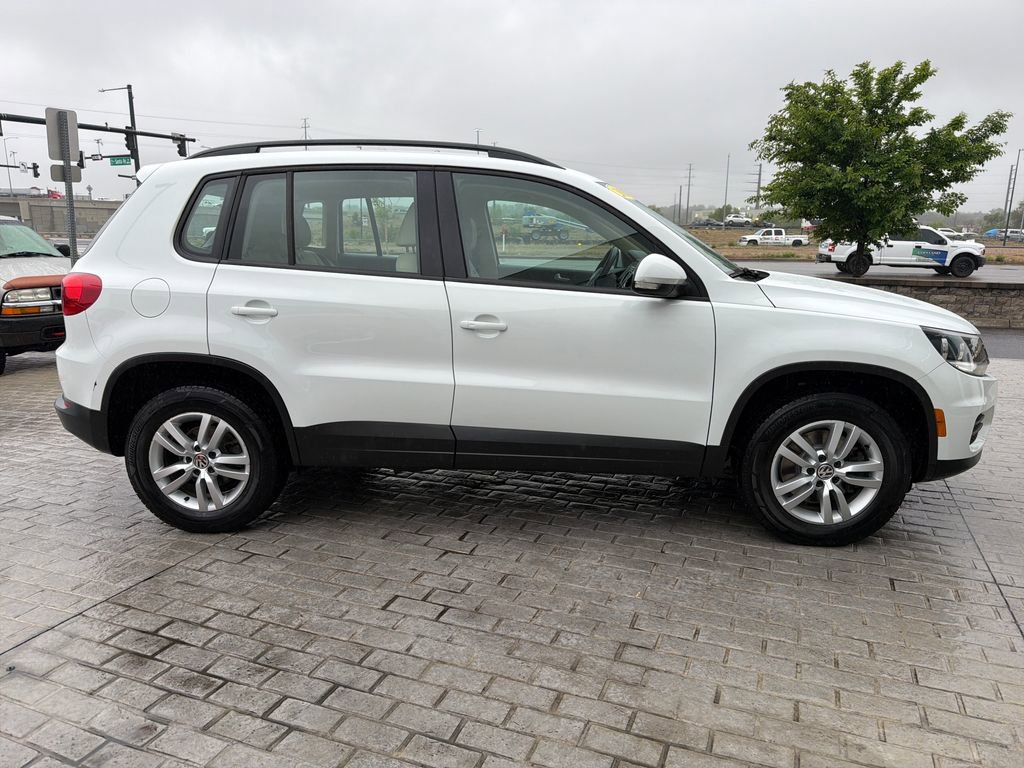 Used 2016 Volkswagen Tiguan S AWD/4WD image 6