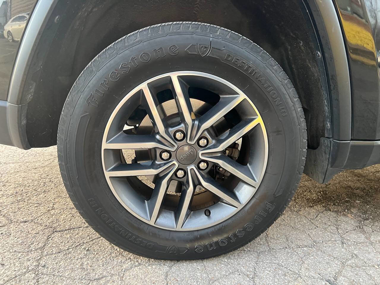 Used 2020 Jeep Grand Cherokee Limited w/ Luxury Group II image 27