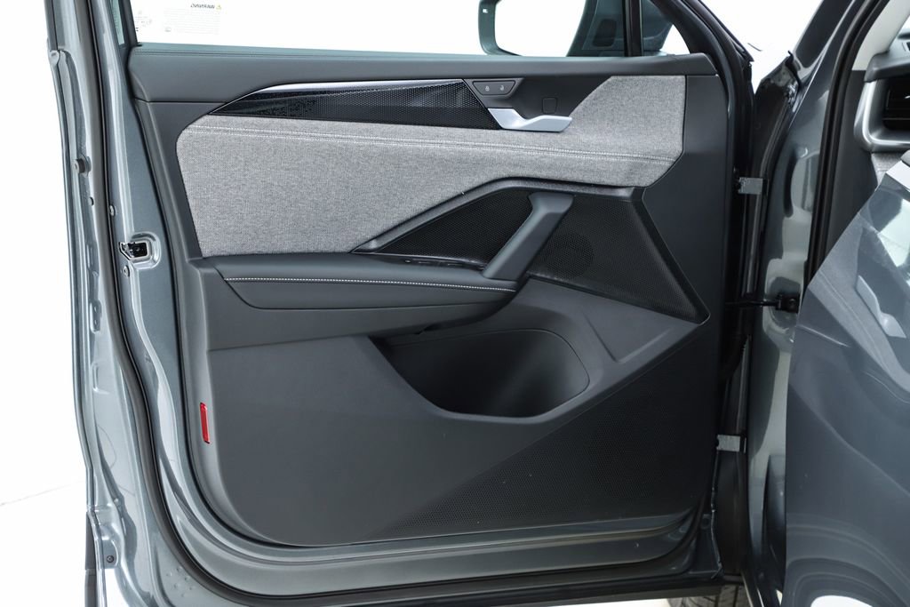 New 2026 Volkswagen Tiguan S image 18