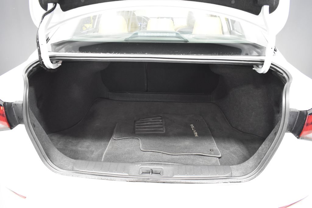 Certified 2023 Nissan Sentra SV w/ SV Premium Package FWD image 33