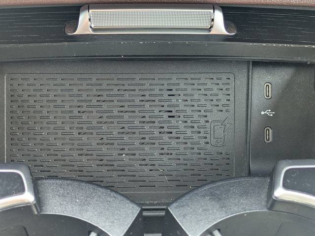 Used 2024 Mercedes-Benz GLS 450 4MATIC image 23