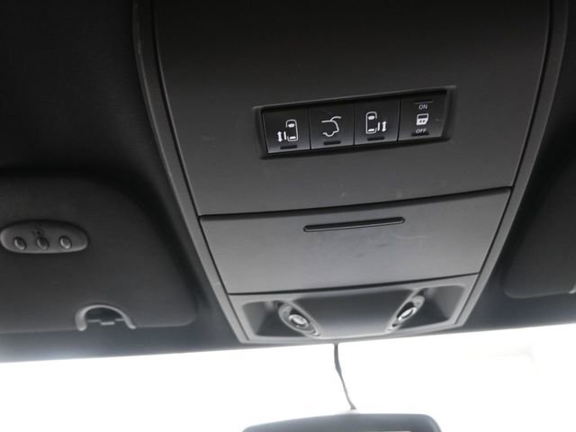 Used 2013 Dodge Grand Caravan R/T w/ Trailer Tow Group image 12