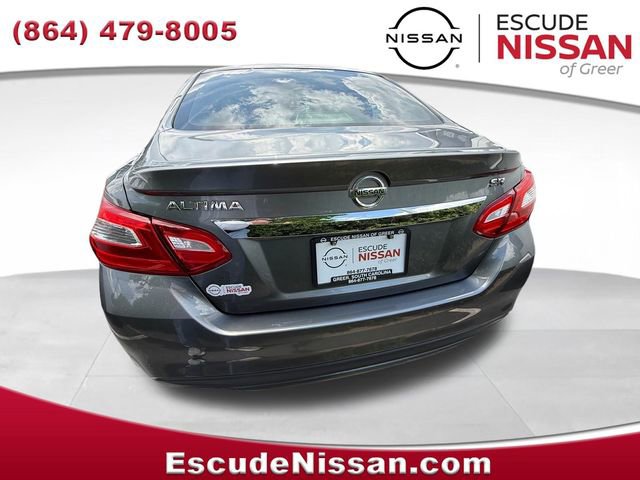 Used 2016 Nissan Altima 2.5 SR w/ LED Appearance Package FWD image 5