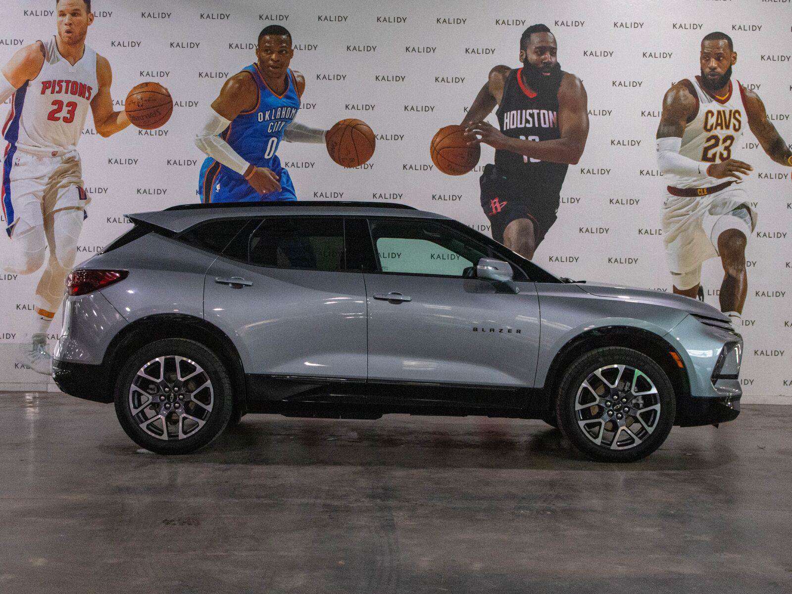 Used 2025 Chevrolet Blazer RS FWD image 17