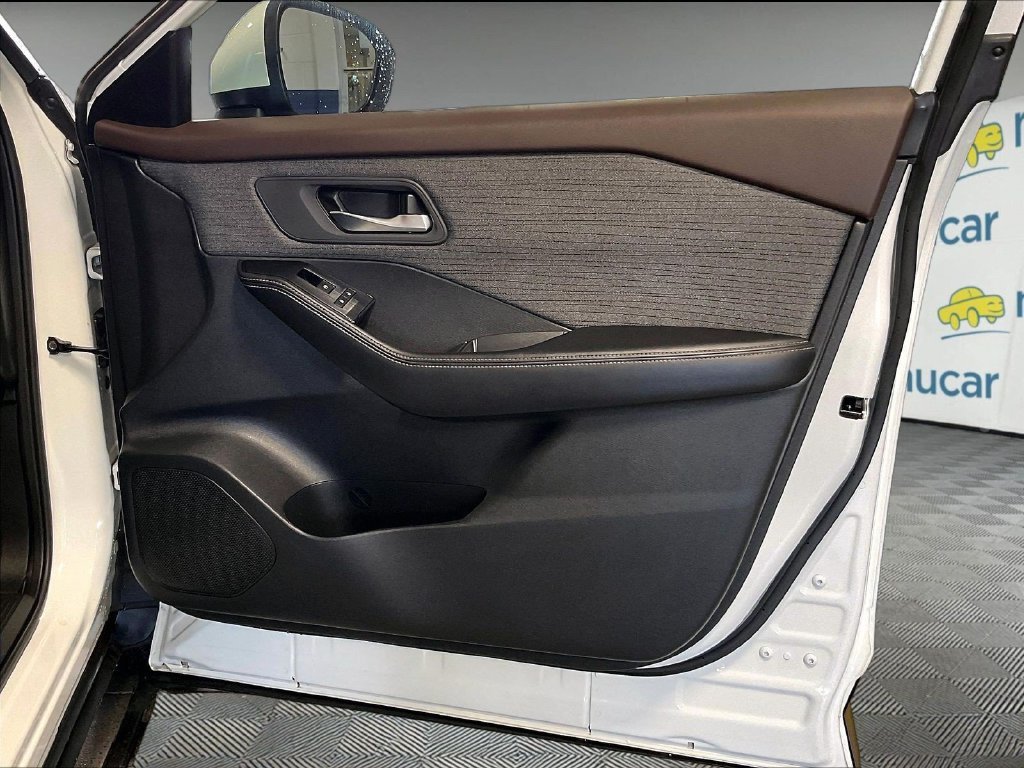 Certified 2023 Nissan Rogue SV AWD/4WD image 12