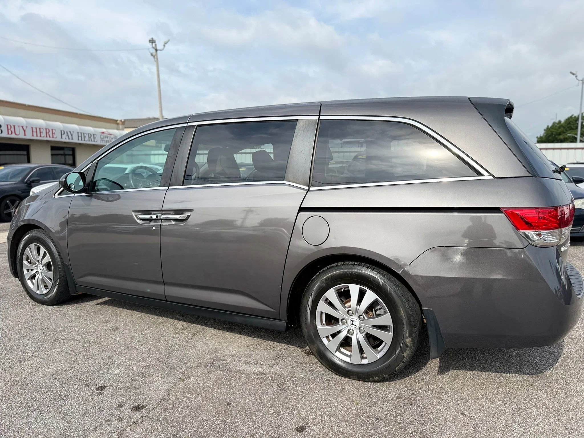Used 2014 Honda Odyssey EX image 10
