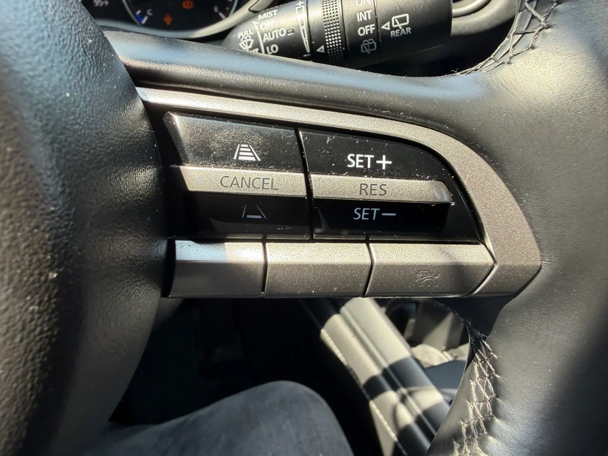 Used 2021 MAZDA CX-30 FWD 2.5 S w/ Select Package image 21
