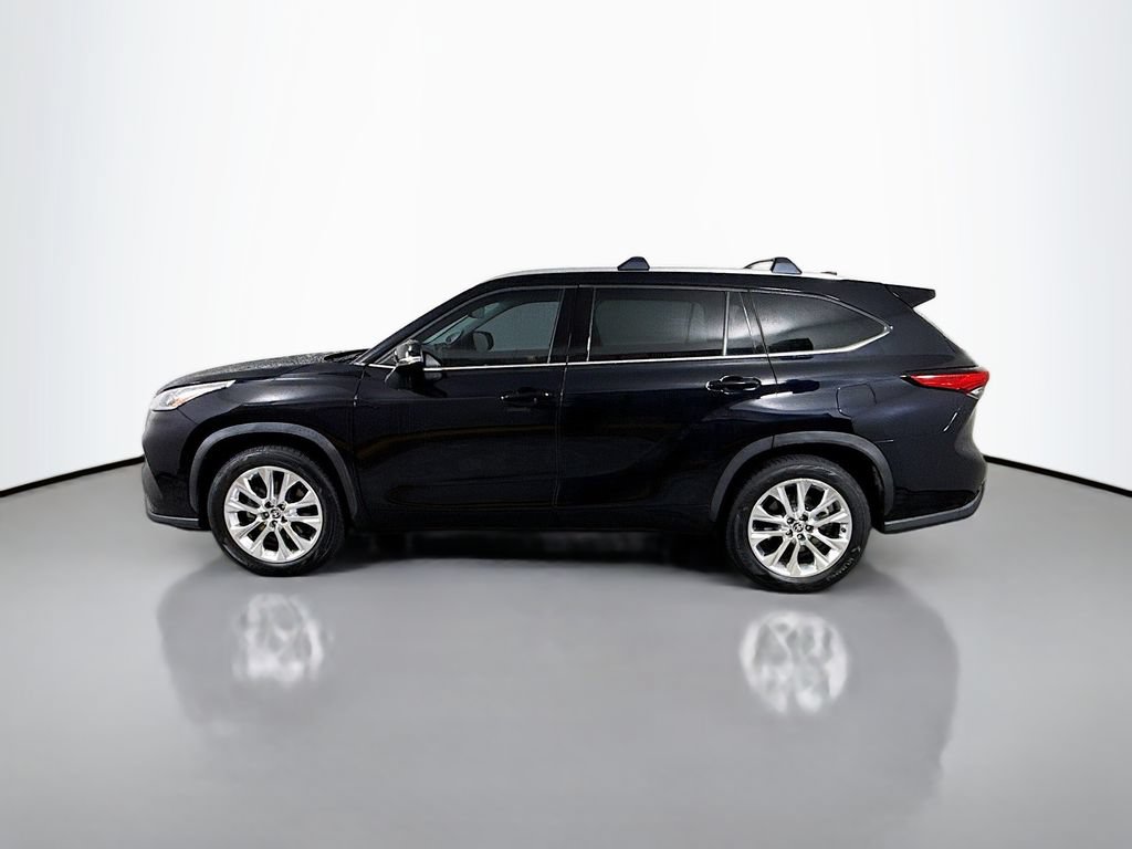 Used 2020 Toyota Highlander Limited FWD image 8