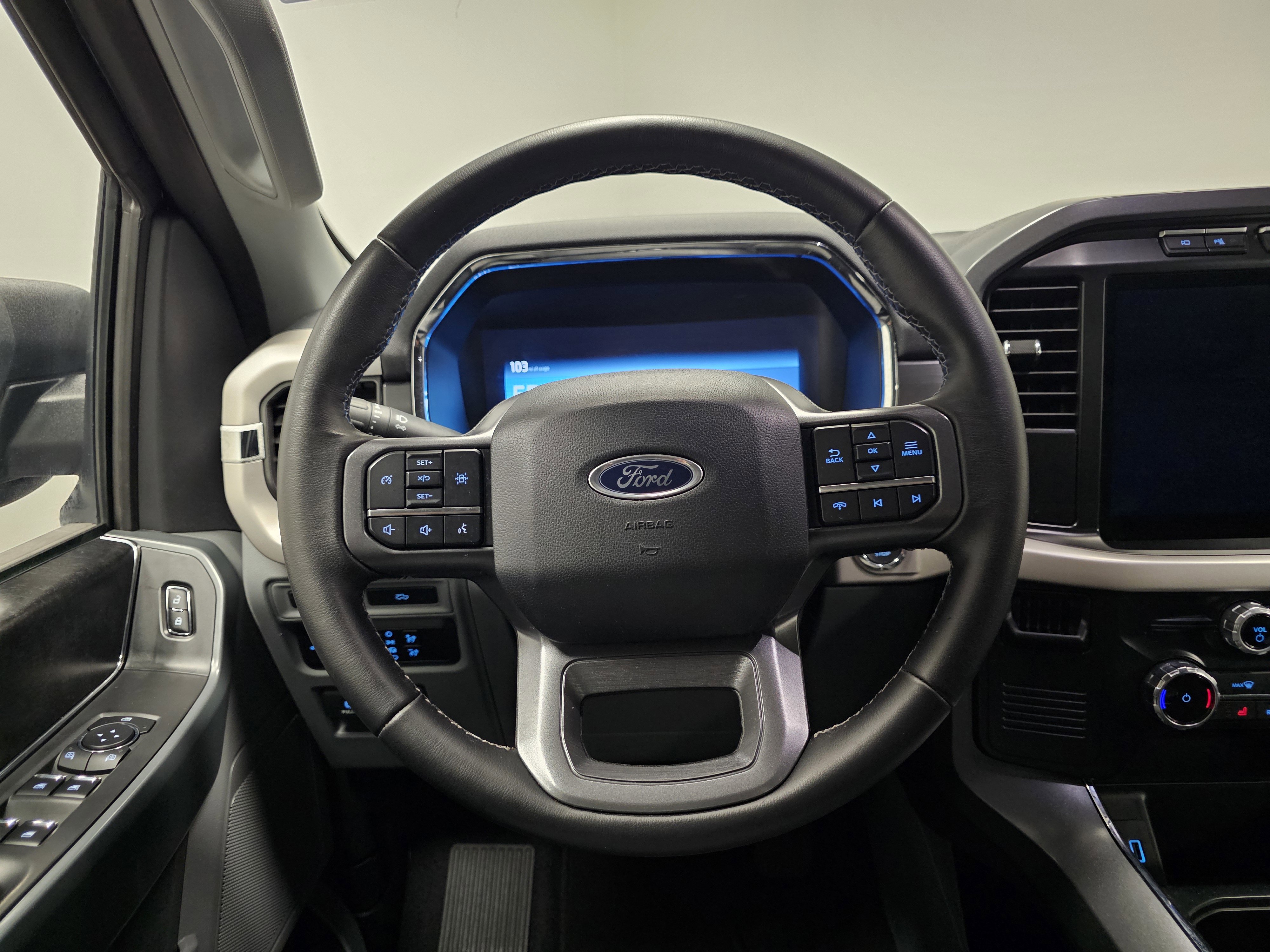 Used 2023 Ford F150 Lightning XLT image 22