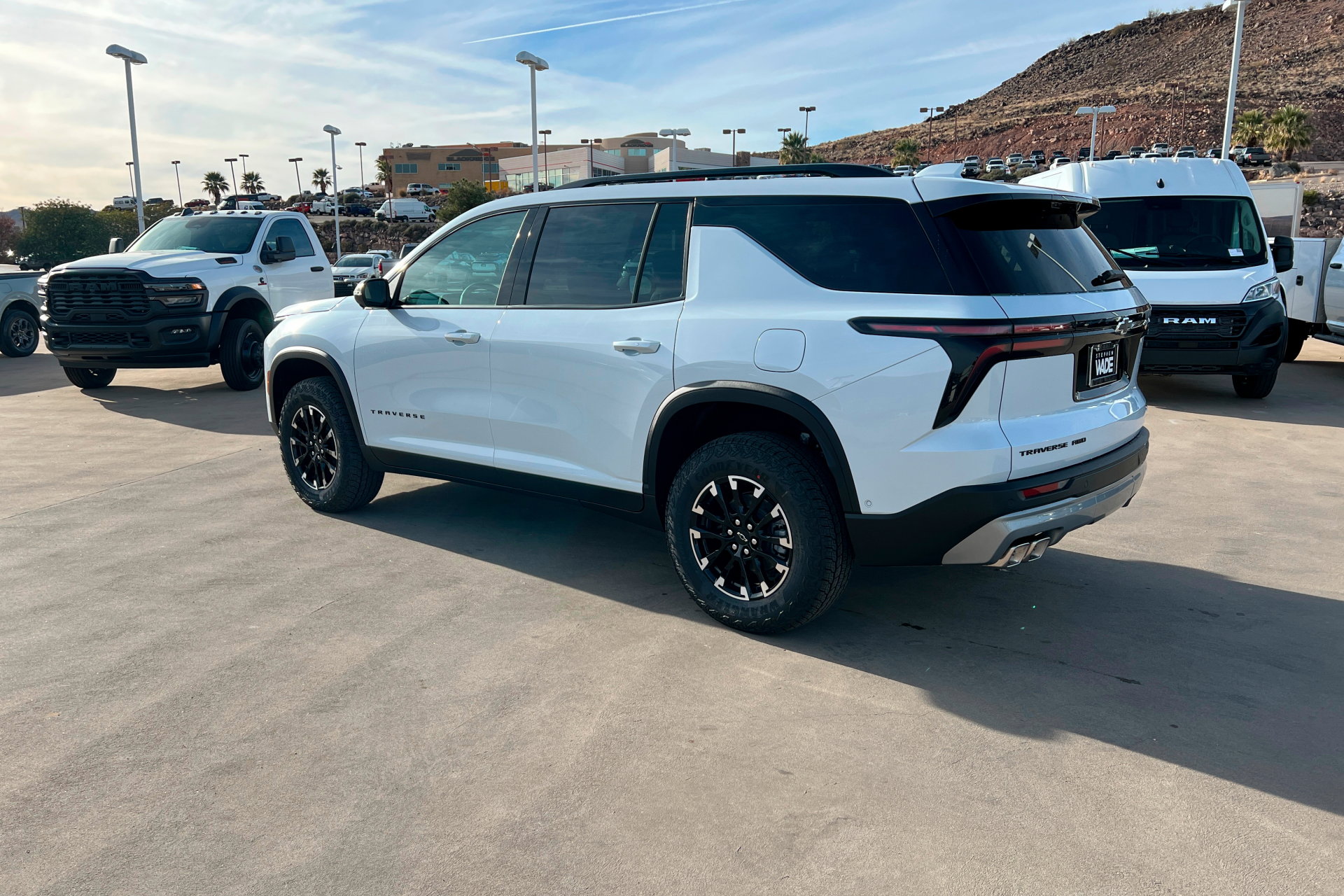 New 2026 Chevrolet Traverse Z71 w/ Enhanced Driving Package image 3