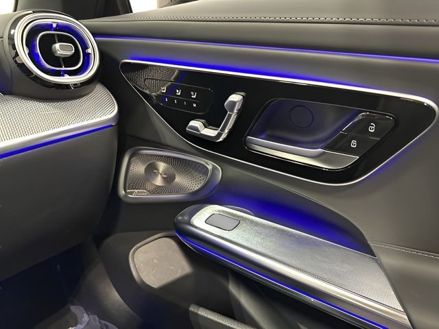 Used 2024 Mercedes-Benz CLE 450 4MATIC Cabriolet image 34