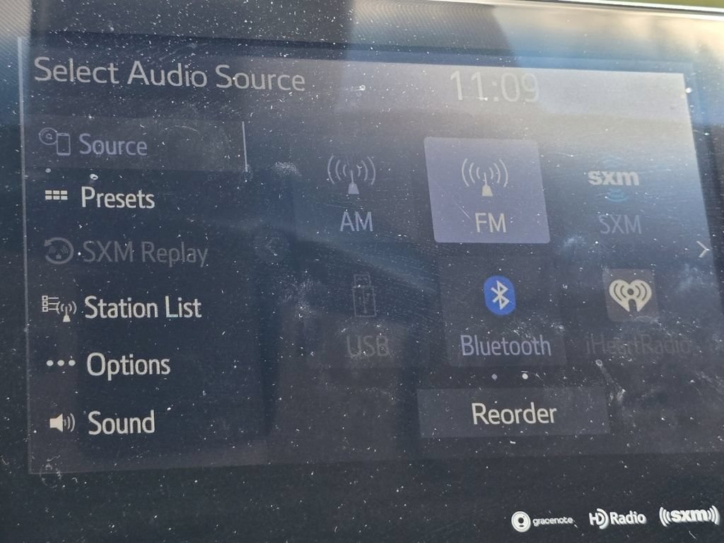 Certified 2019 Toyota Avalon XLE w/ Moonroof Package FWD image 5