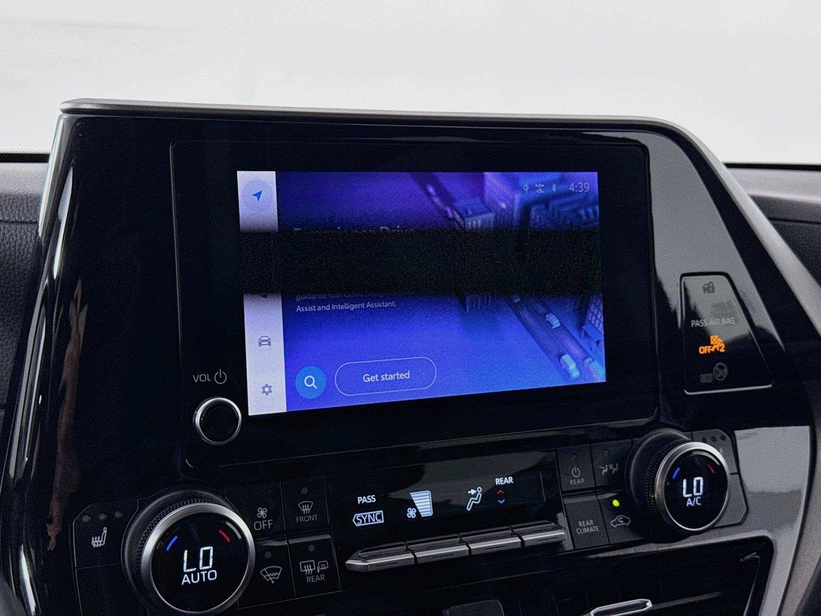 Certified 2023 Toyota Highlander XLE FWD image 7