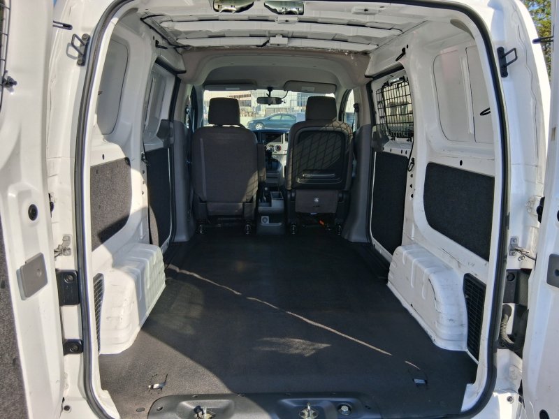 Used 2021 Nissan NV200 SV w/ Sliding Door Glass Package FWD image 17