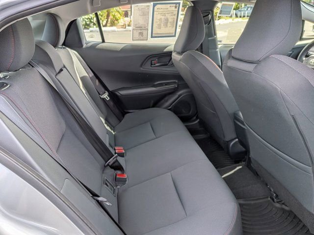 Used 2024 Toyota Prius Prime SE FWD image 7