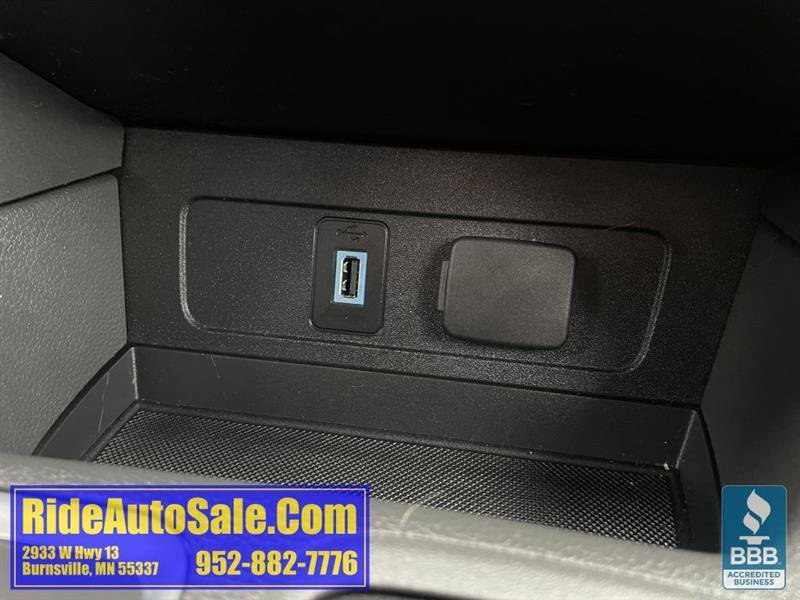 Used 2017 Ford Escape SE w/ Equipment Group 201A AWD/4WD image 40