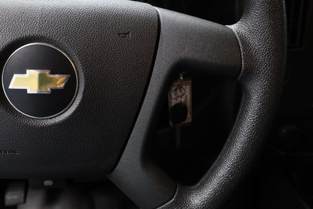 Used 2024 Chevrolet Express 2500 w/ Driver Convenience Package image 25