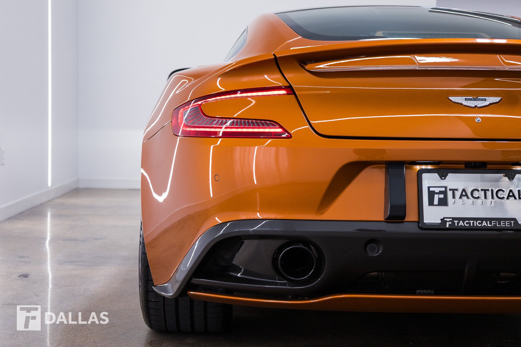 Used 2014 Aston Martin Vanquish Coupe RWD image 19