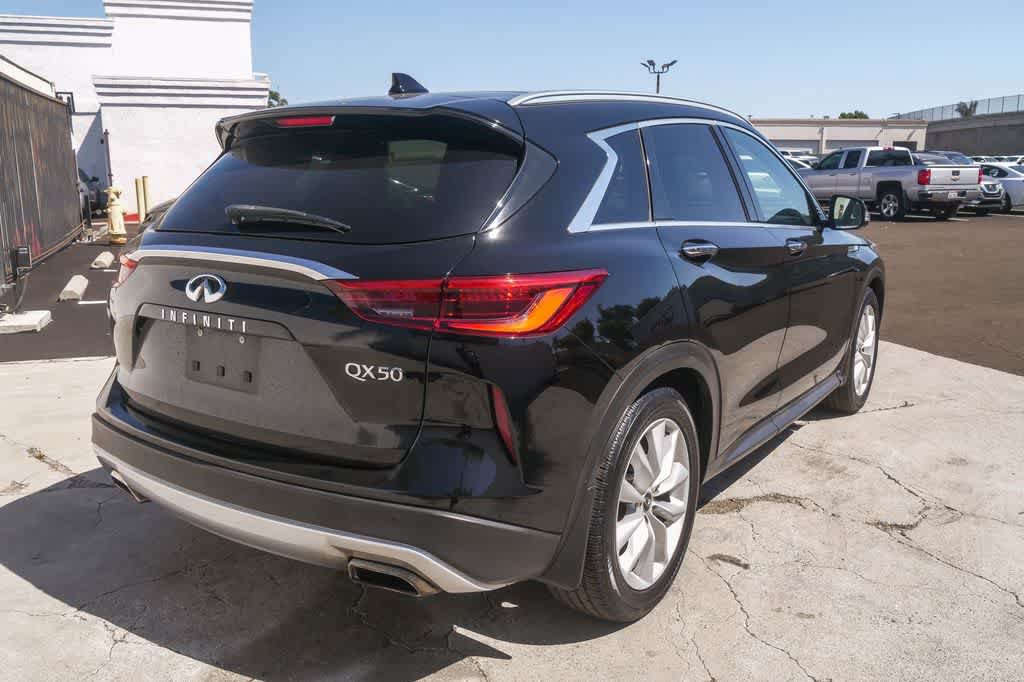 Used 2019 INFINITI QX50 Essential w/ Premium Audio Package FWD image 9