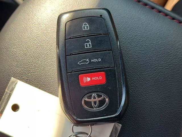 Used 2023 Toyota Corolla SE image 34