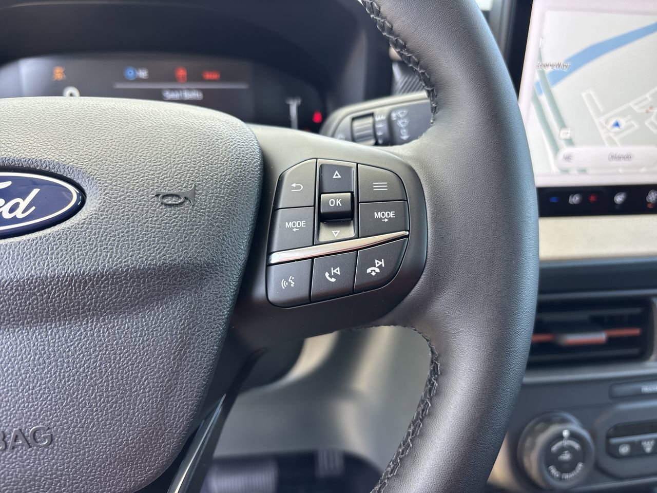 New 2025 Ford Maverick Lariat w/ 4K Tow Package image 31