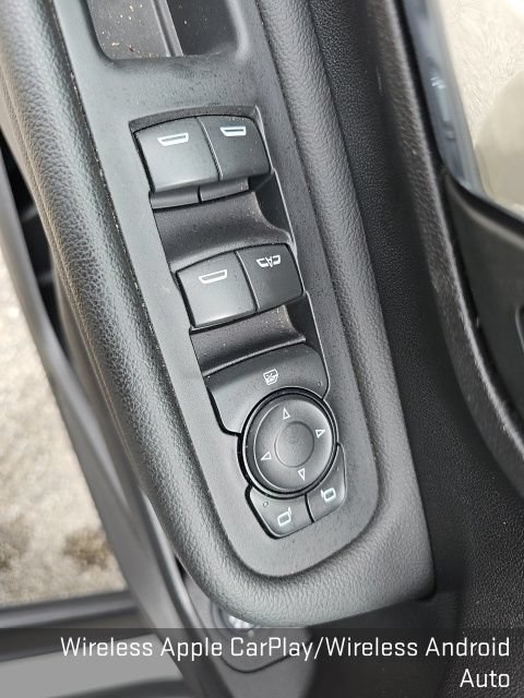 Used 2024 GMC Terrain SLT FWD image 35