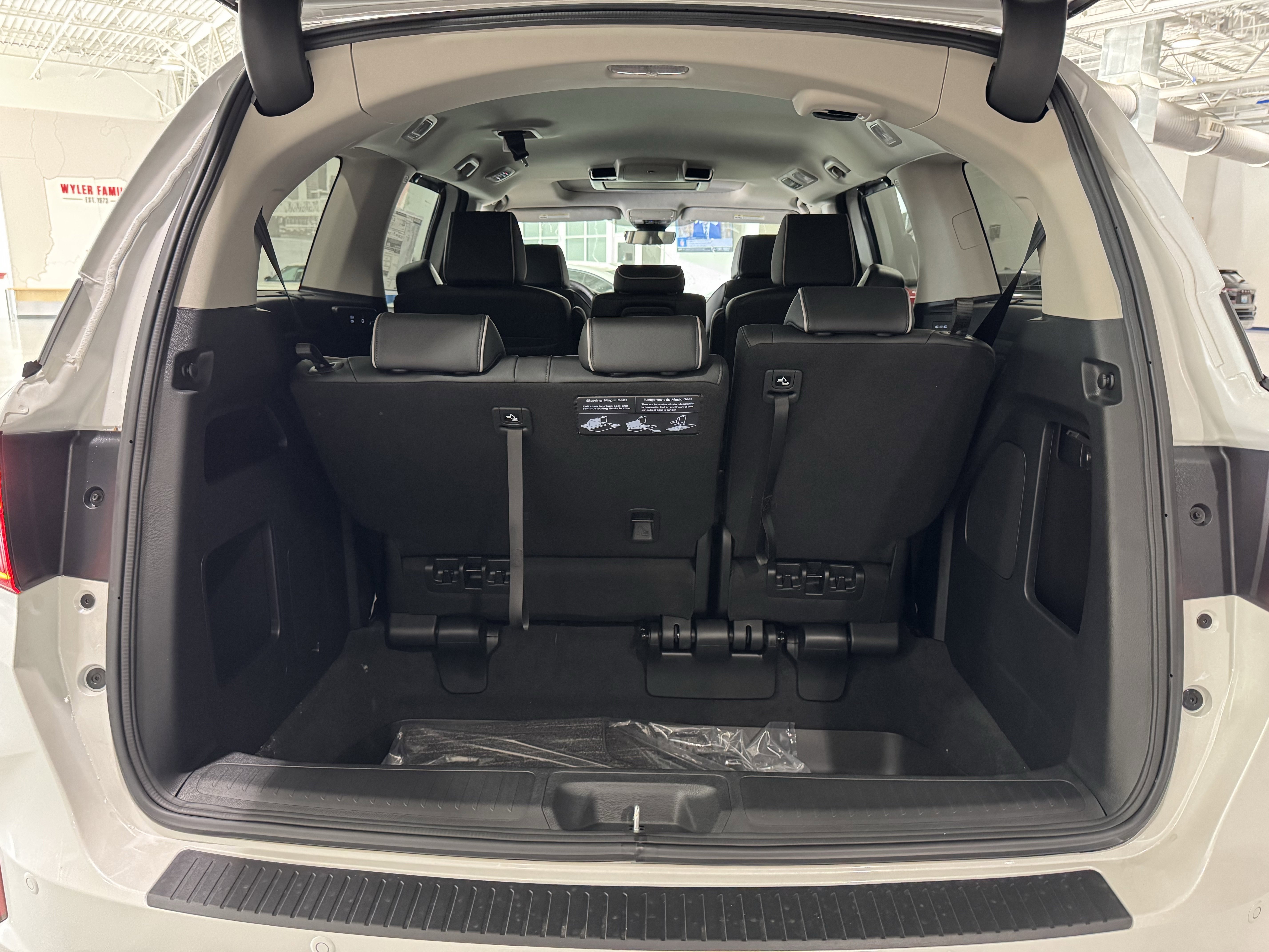 New 2026 Honda Odyssey Elite image 16
