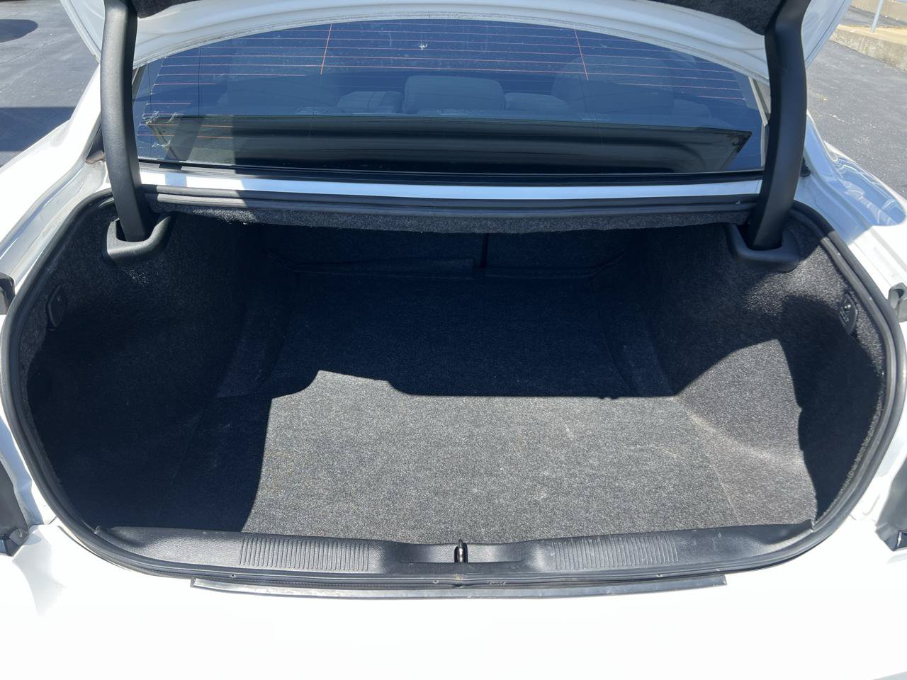 Used 2014 Dodge Charger SE RWD image 13