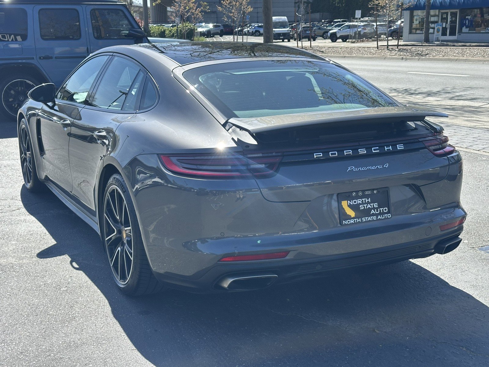 Used 2018 Porsche Panamera 4 AWD/4WD image 11