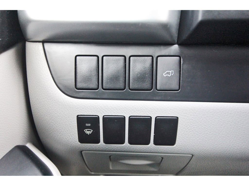 Used 2016 Toyota Highlander XLE FWD image 22