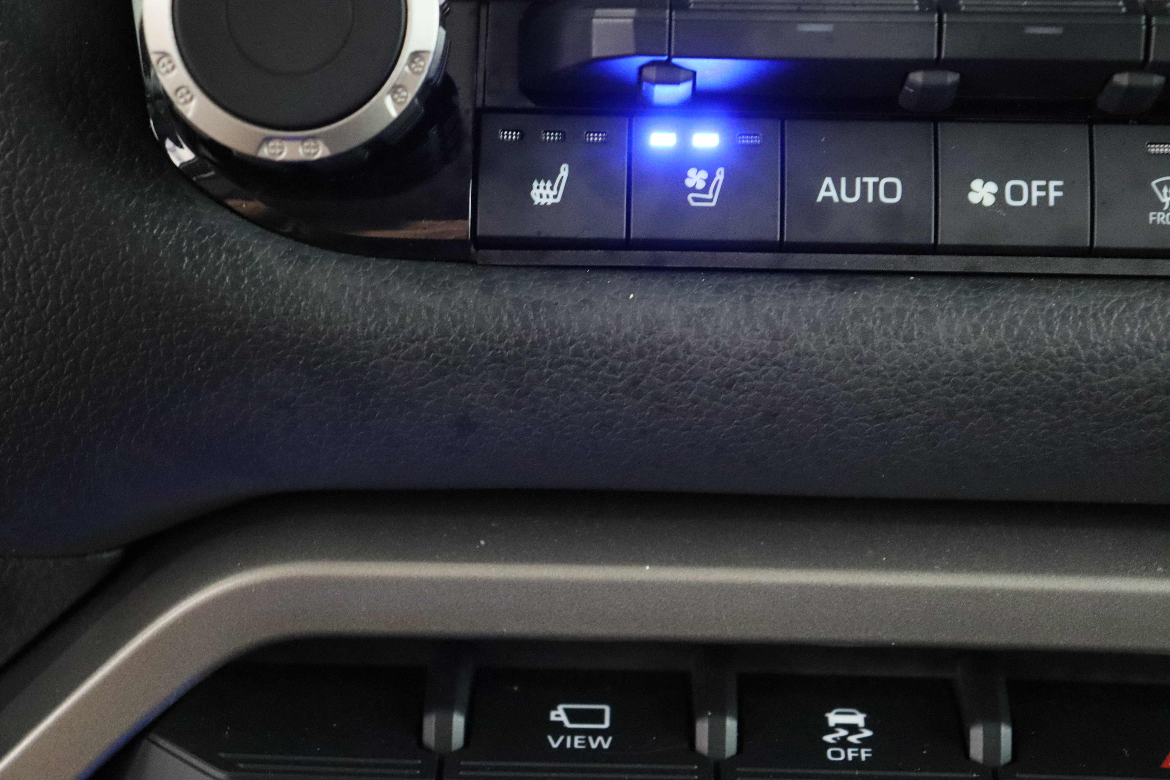 Certified 2024 Toyota Sequoia Limited AWD/4WD image 22