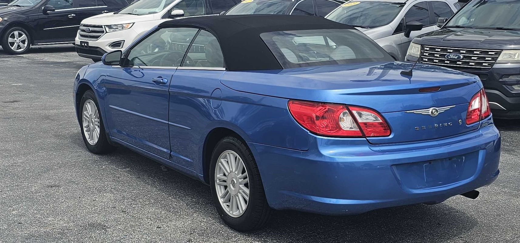 Used 2008 Chrysler Sebring Touring FWD image 3