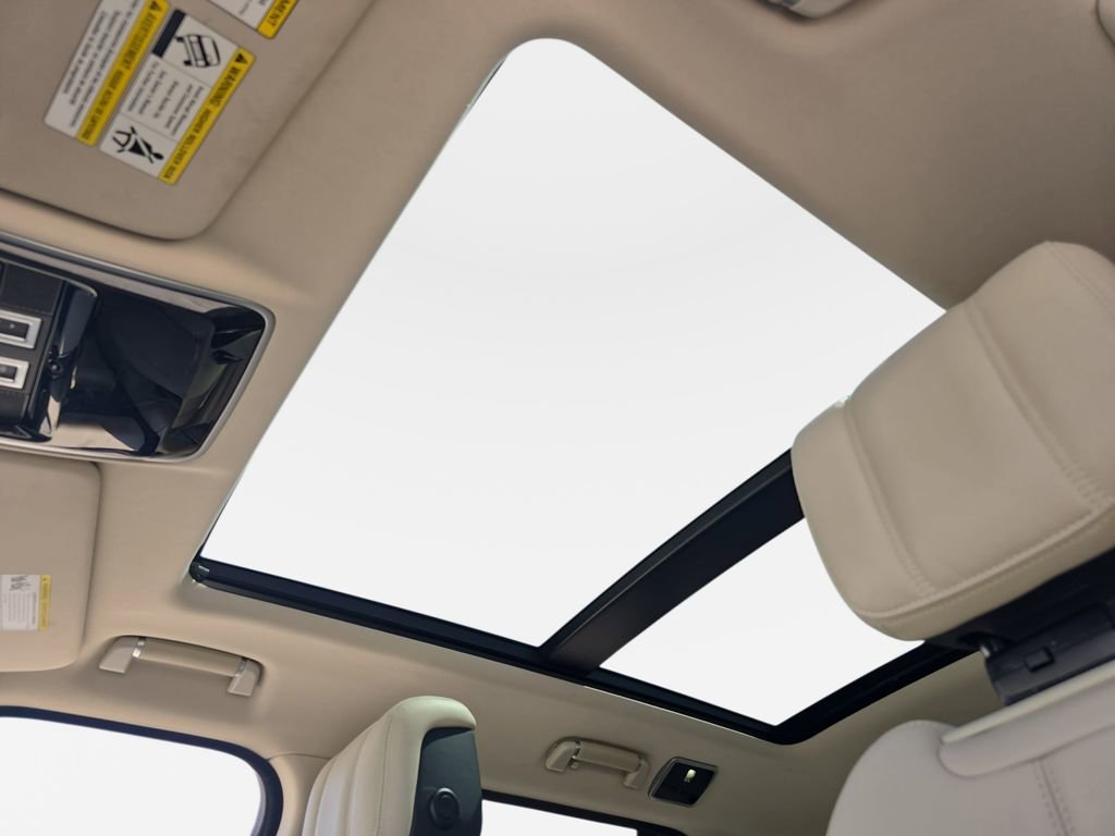 Used 2019 Land Rover Range Rover image 33