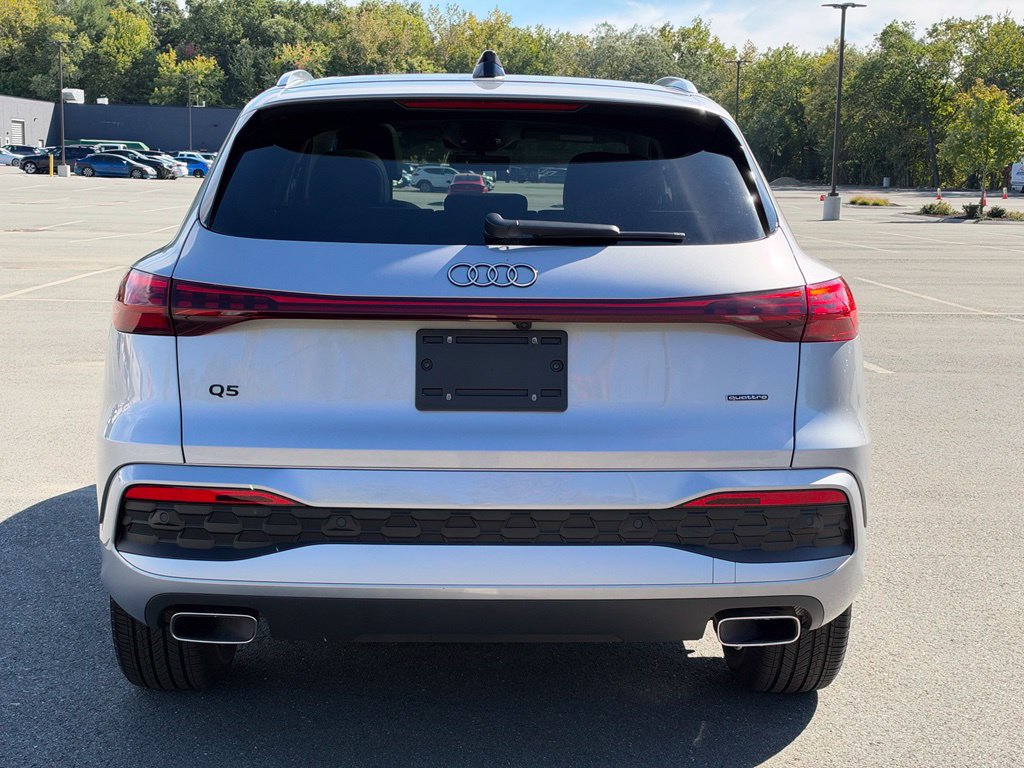 Used 2025 Audi Q5 Premium w/ Convenience Package AWD/4WD image 5