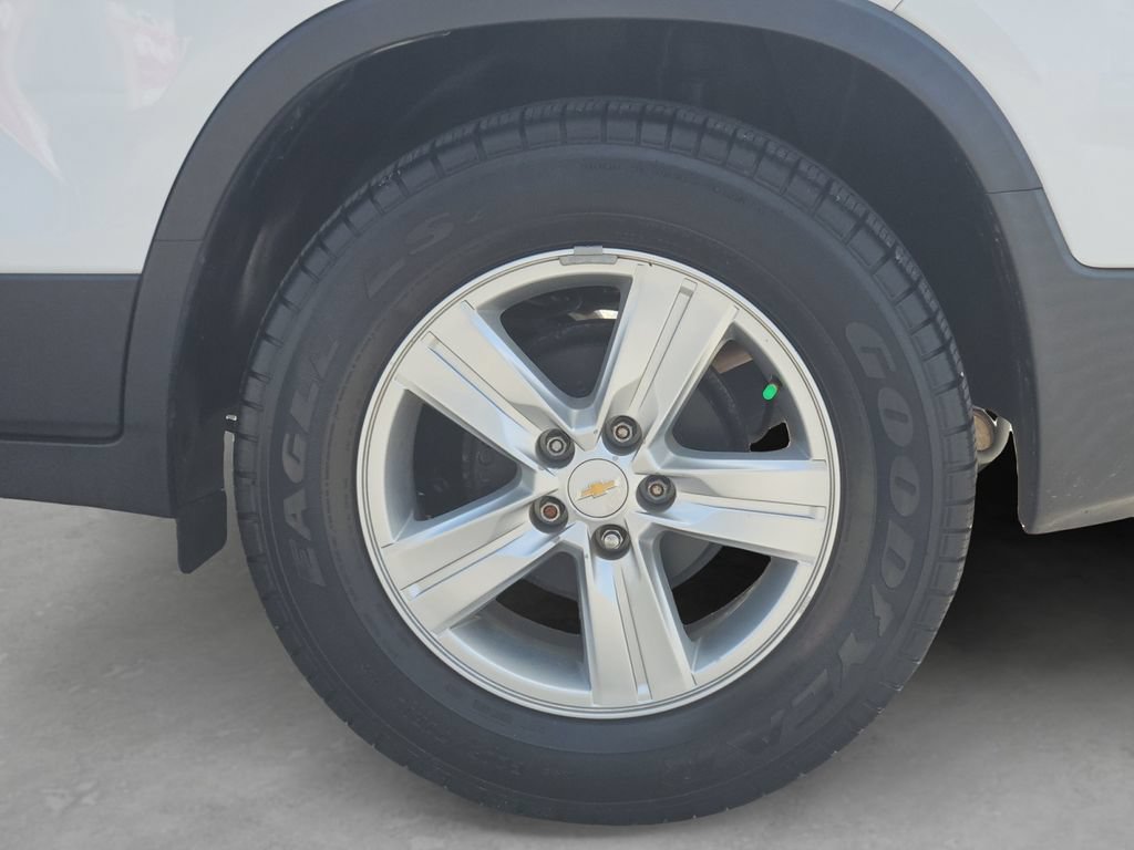 Certified 2020 Chevrolet Trax LT w/ Driver Confidence Package FWD image 9